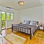 Βίλα Forest House Silva Hrvace