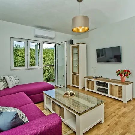 Forest House Silva Villa