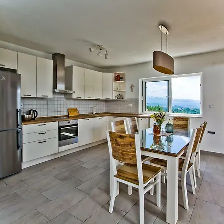 Forest House Silva Villa